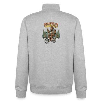 Believe in Yourself – Bigfoot on Bicycle Comic - Unisex Organic Zip Sweatshirt by Stanley/Stella - heather grey - Back - AI Model Male 185 light (185cm)