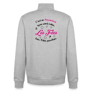 Anniversaire novembre  - Les Fées pas chier ! - Sweat zippé unisexe en coton bio Stanley/Stella - gris chiné - Dos - AI Model Male 185 light (185cm)