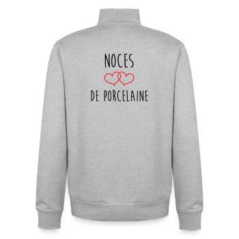 Porzellanhochzeit 20 Jahre Liebe - Unisex Organic Zip Sweatshirt von Stanley/Stella - Grau meliert - Hinten - AI Model Male 185 light (185cm)