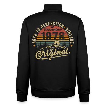 Legenden wurden im Dezember 1978 - Unisex Organic Zip Sweatshirt von Stanley/Stella - Schwarz - Hinten - AI Model Male 185 light (185cm)