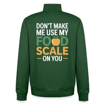 Mesure de précision pour nutritionniste professionnel - Sweat zippé unisexe en coton bio Stanley/Stella - vert bouteille - Dos - AI Model Male 185 dark (185cm)