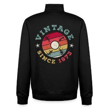 Vintage 1973 - Unisex Organic Zip Sweatshirt von Stanley/Stella - Schwarz - Hinten - AI Model Male 185 light (185cm)