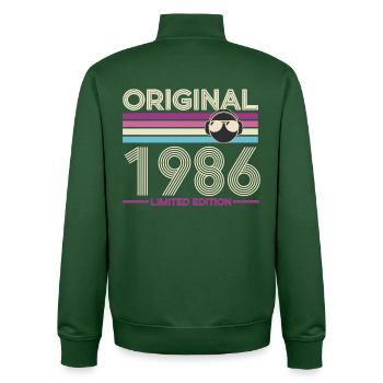 Originale limitierte Ausgabe von 1986 - Unisex Organic Zip Sweatshirt von Stanley/Stella - Flaschengrün - Hinten - AI Model Male 185 dark (185cm)