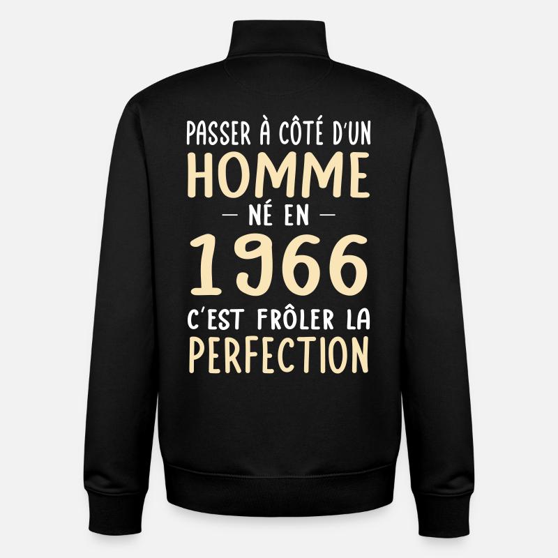 Geboren 1966 – Perfektion nahe - Unisex Organic Zip Sweatshirt von Stanley/Stella - Schwarz