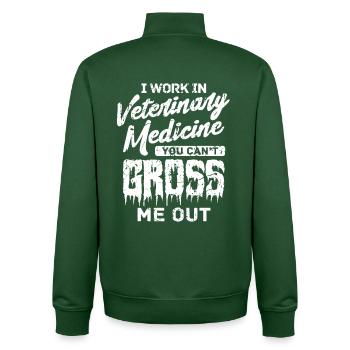Ich arbeite in der Veterinärmedizin - Unisex Organic Zip Sweatshirt von Stanley/Stella - Flaschengrün - Hinten - AI Model Male 185 dark (185cm)