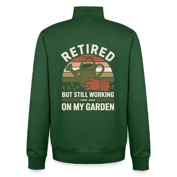 Humor Ruhestand - Unisex Organic Zip Sweatshirt von Stanley/Stella - Flaschengrün - Hinten - AI Model Male 185 dark (185cm)
