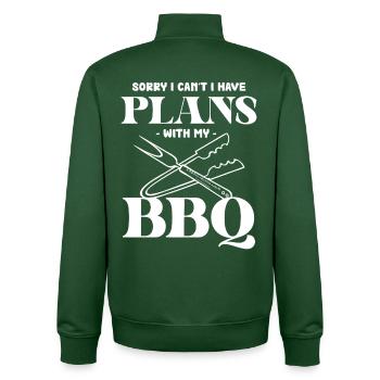 BBQ Pläne: Grillabend Ausrede - Unisex Organic Zip Sweatshirt von Stanley/Stella - Flaschengrün - Hinten - AI Model Male 185 dark (185cm)