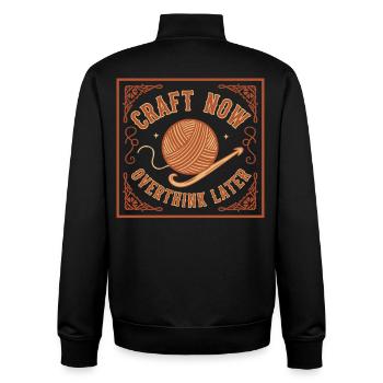 Jetzt zu viel nachdenken – später lustiges Häkelgarn - Unisex Organic Zip Sweatshirt von Stanley/Stella - Schwarz - Hinten - AI Model Male 185 light (185cm)