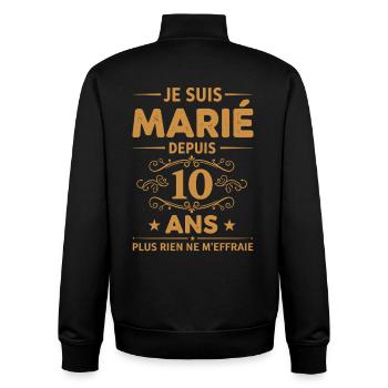 Marié depuis 10 ans humour couple - Sweat zippé unisexe en coton bio Stanley/Stella - noir - Dos - AI Model Male 185 light (185cm)