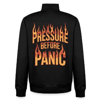 Fire Engineer Pressure Before Panic Fire Officer - Unisex Organic Zip Sweatshirt von Stanley/Stella - Schwarz - Hinten - AI Model Male 185 light (185cm)