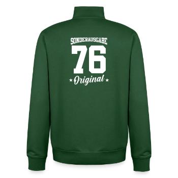76 Geburtstag - Unisex Organic Zip Sweatshirt von Stanley/Stella - Flaschengrün - Hinten - AI Model Male 185 dark (185cm)