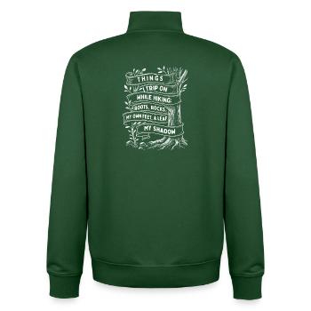Dinge, über die ich beim Wandern stolpere Lustiger Weg Humor - Unisex Organic Zip Sweatshirt von Stanley/Stella - Flaschengrün - Hinten - AI Model Male 185 dark (185cm)