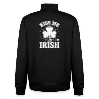 Kiss Me I'm Irish Shamrock Vintage-Zitat - Unisex Organic Zip Sweatshirt von Stanley/Stella - Schwarz - Hinten - AI Model Male 185 light (185cm)