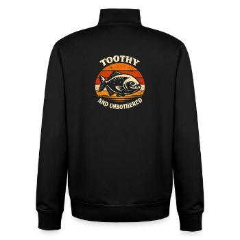 Gelassen mit Biss | Piranha Vintage Humor - Unisex Organic Zip Sweatshirt von Stanley/Stella - Schwarz - Hinten - AI Model Male 185 light (185cm)