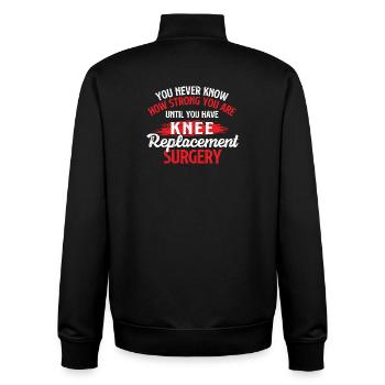 Stark bis zur Genesung nach einer Kniegelenkersatzoperation - Unisex Organic Zip Sweatshirt von Stanley/Stella - Schwarz - Hinten - AI Model Male 185 light (185cm)