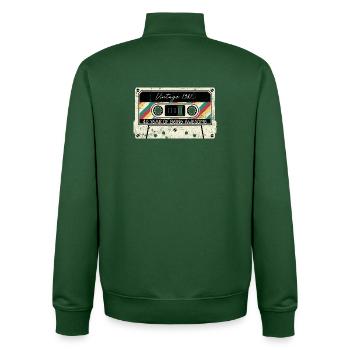 Jahrgang 1982 Kassette 40er Jahre - Unisex Organic Zip Sweatshirt von Stanley/Stella - Flaschengrün - Hinten - AI Model Male 185 dark (185cm)