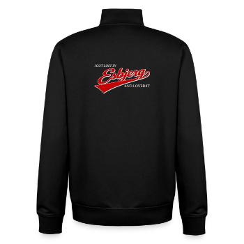 Ich habe mich in Esbjerg verlaufen und es geliebt - Unisex Organic Zip Sweatshirt von Stanley/Stella - Schwarz - Hinten - AI Model Male 185 light (185cm)