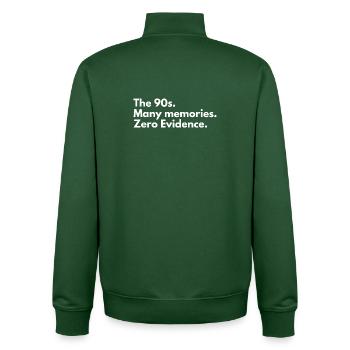 90er-Jahre-Nostalgie: Null Beweis - Unisex Organic Zip Sweatshirt von Stanley/Stella - Flaschengrün - Hinten - AI Model Male 185 dark (185cm)