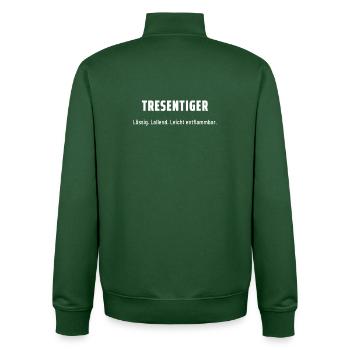 Tresentiger. Lässig. Lallend. Leicht entflammbar. - Unisex Organic Zip Sweatshirt von Stanley/Stella - Flaschengrün - Hinten - AI Model Male 185 dark (185cm)