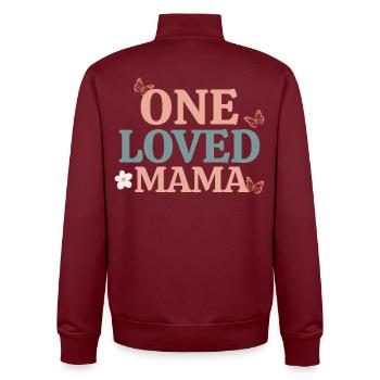 Eine geliebte Mama Retro Schmetterling Design - Unisex Organic Zip Sweatshirt von Stanley/Stella - Burgunderrot - Hinten - AI Model Male 185 dark (185cm)