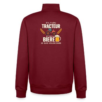 Traktor- und Bierfreiwilliger - Unisex Organic Zip Sweatshirt von Stanley/Stella - Burgunderrot - Hinten - AI Model Male 185 dark (185cm)