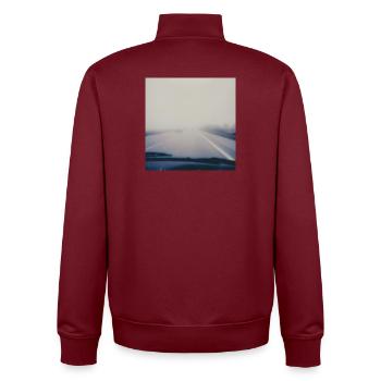 Voyager en gris - Sweat zippé unisexe en coton bio Stanley/Stella - bordeaux - Dos - AI Model Male 185 dark (185cm)