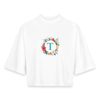 T Monogram, Couronne de fleurs, Personnalisable - T-shirt femme coupe boxy recyclé manches mi-longues Stanley/Stella - blanc - Devant - AI Model Female 172 dark (172cm)