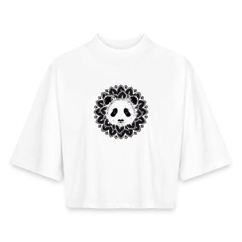 Mandala Panda – Motif animalier harmonieux - T-shirt femme coupe boxy recyclé manches mi-longues Stanley/Stella - blanc - Devant - AI Model Female 172 dark (172cm)