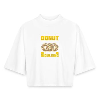 Donut fast food - Boxy Women's Recycled 1/2 Sleeved T-Shirt by Stanley/Stella - white - Front - AI Model Female 172 dark (172cm)