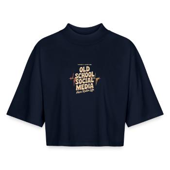 Altmodisches Social-Media-Amateurfunkleben - Boxy Frauen Recyceltes 1/2 Sleeved T-Shirt by Stanley/Stella - Navy - Vorne - AI Model Female 172 light (172cm)