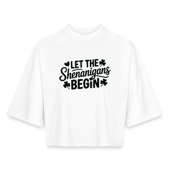 Les manigances commencent le scénario de Shamrock - T-shirt femme coupe boxy recyclé manches mi-longues Stanley/Stella - blanc - Devant - AI Model Female 172 dark (172cm)