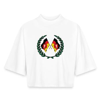 Drapeaux Couronne de laurier de Basse-Saxe - T-shirt femme coupe boxy recyclé manches mi-longues Stanley/Stella - blanc - Devant - AI Model Female 172 dark (172cm)