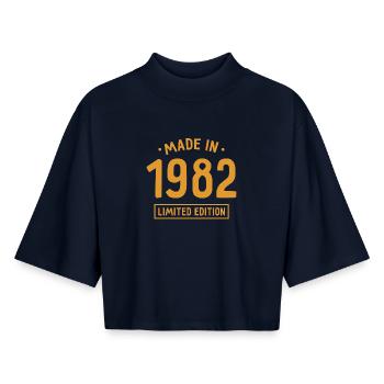 Fabriqué en 1982 - Edition limitée - Année de naissance - T-shirt femme coupe boxy recyclé manches mi-longues Stanley/Stella - marine - Devant - AI Model Female 172 light (172cm)