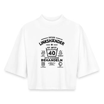 Traiter les gauchers en douceur - 40e anniversaire - T-shirt femme coupe boxy recyclé manches mi-longues Stanley/Stella - blanc - Devant - AI Model Female 172 dark (172cm)