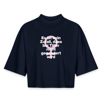 KEIN ZUFALL: TÄTER WERDEN GESCHONT! TÄTER GENDERN♀ - Boxy Frauen Recyceltes 1/2 Sleeved T-Shirt by Stanley/Stella - Navy - Vorne - AI Model Female 172 light (172cm)