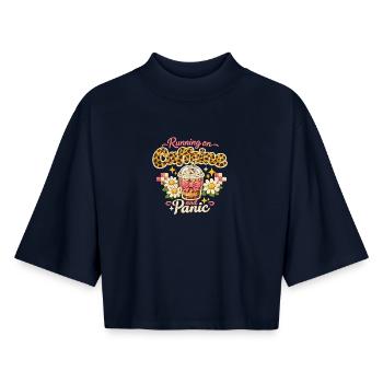 Running on Coffee and Panic - Boxy Frauen Recyceltes 1/2 Sleeved T-Shirt by Stanley/Stella - Navy - Vorne - AI Model Female 172 light (172cm)