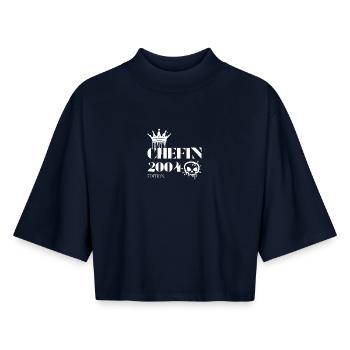 Édition Chefin 2004 Powerfrau 21 ans - T-shirt femme coupe boxy recyclé manches mi-longues Stanley/Stella - marine - Devant - AI Model Female 172 light (172cm)