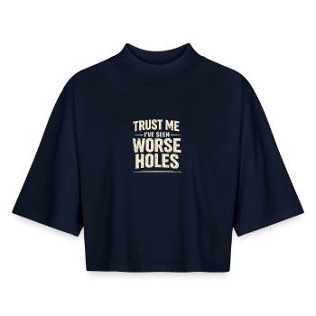 Pires trous vus | Humour hygiénique - T-shirt femme coupe boxy recyclé manches mi-longues Stanley/Stella - marine - Devant - AI Model Female 172 light (172cm)