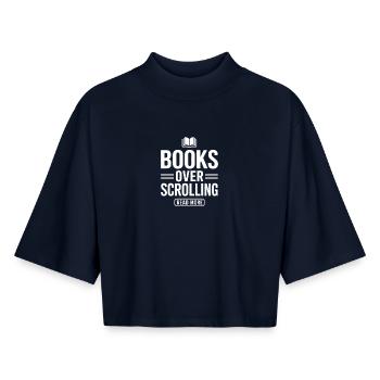 Livres défilés Lire la suite Lesen - T-shirt femme coupe boxy recyclé manches mi-longues Stanley/Stella - marine - Devant - AI Model Female 172 light (172cm)