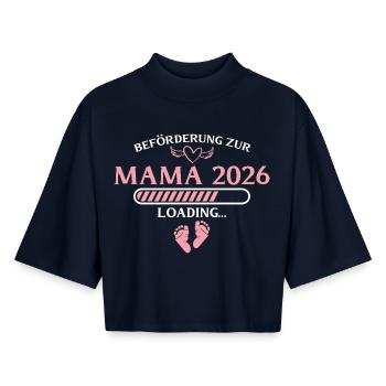Maman 2026 Annonce de grossesse Mère - T-shirt femme coupe boxy recyclé manches mi-longues Stanley/Stella - marine - Devant - AI Model Female 172 light (172cm)