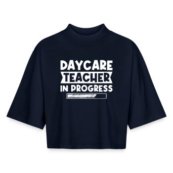 Crèche en cours pour enseignants de maternelle - T-shirt femme coupe boxy recyclé manches mi-longues Stanley/Stella - marine - Devant - AI Model Female 172 light (172cm)