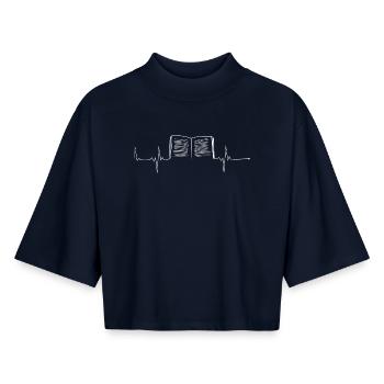 Battement de cœur à livre ouvert Impression - T-shirt femme coupe boxy recyclé manches mi-longues Stanley/Stella - marine - Devant - AI Model Female 172 light (172cm)
