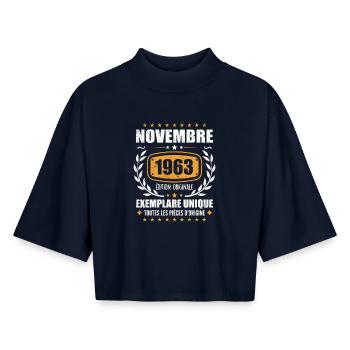 November 1963 Original Edition Vintage November - Boxy Frauen Recyceltes 1/2 Sleeved T-Shirt by Stanley/Stella - Navy - Vorne - AI Model Female 172 light (172cm)
