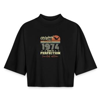 51 Jahre Geburtstag | Original Dezember 1974 - Boxy Frauen Recyceltes 1/2 Sleeved T-Shirt by Stanley/Stella - Schwarz - Vorne - AI Model Female 172 light (172cm)