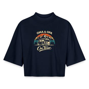 Grand-mère et grand-père en tournée camping-car - T-shirt femme coupe boxy recyclé manches mi-longues Stanley/Stella - marine - Devant - AI Model Female 172 light (172cm)