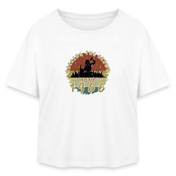 60. Geburtstag Rocking the crowd SNG 04/1966 - Relaxed Fit Frauen Modal Cotton T-Shirt von Stanley/Stella - Weiß - Vorne - AI Model Female 172 light (172cm)