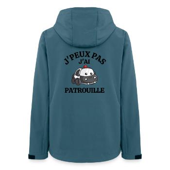 police, je suis policier, patrouille de police - Veste softshell femme recyclée Stanley/Stella - bleu pétrole foncé - Dos - AI Model Female 172 light (172cm)
