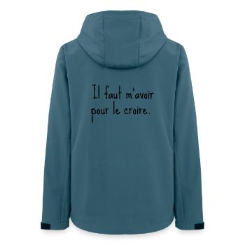 Il faut m’avoir pour le croire - citation humour - Veste softshell femme recyclée Stanley/Stella - bleu pétrole foncé - Dos - AI Model Female 172 light (172cm)