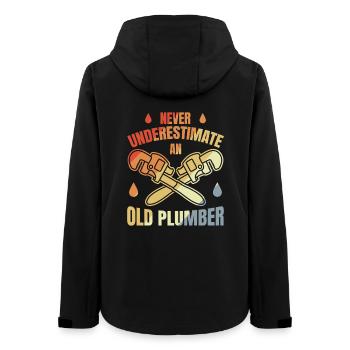Never underestimate an old plumber - Women’s Recycled Softshell Jacket by Stanley/Stella - black - Back - AI Model Female 172 light (172cm)