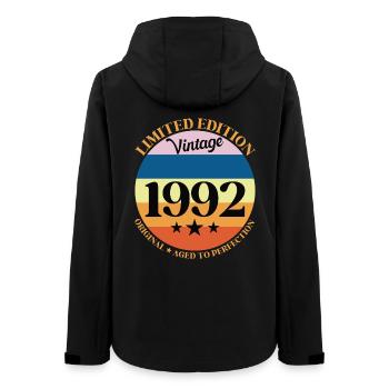 1992 Vintage-Geburtstagsgeschenk 92 - Frauen Recycelte Softshelljacke von Stanley/Stella - Schwarz - Hinten - AI Model Female 172 light (172cm)